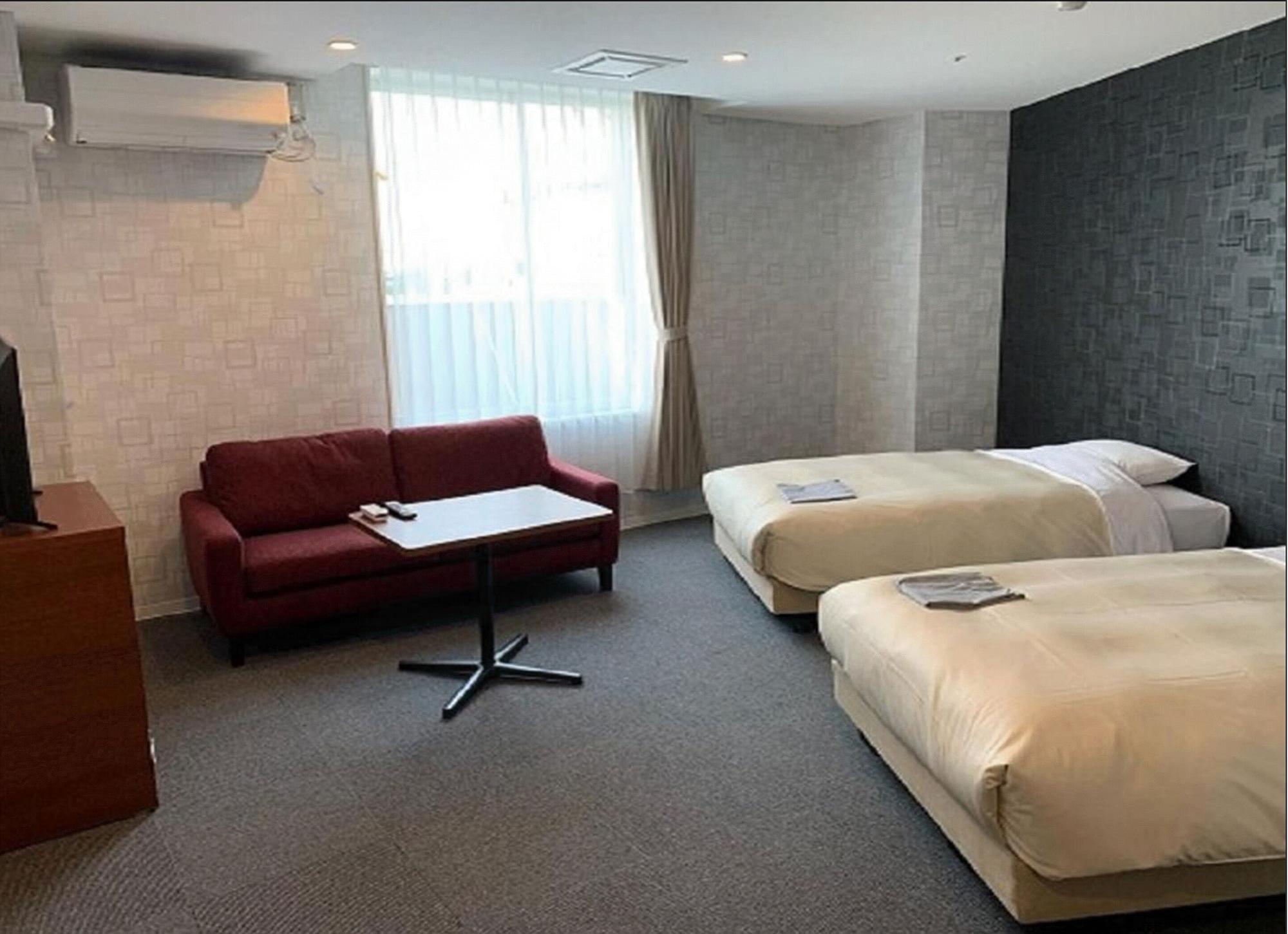 Hotel Crown Hills קושירו מראה חיצוני תמונה